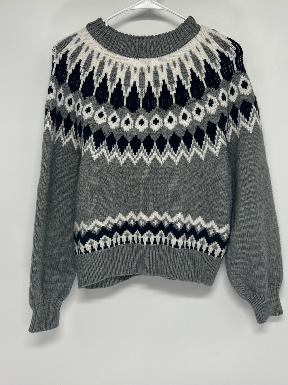 Ann Taylor women’s thick knit sweater medium